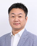 曳地 健一氏